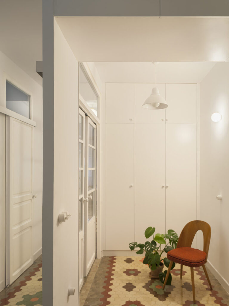 vila barbera, pianopiano studio, valencia reforma apartamento arquitectura, recibidor ideas